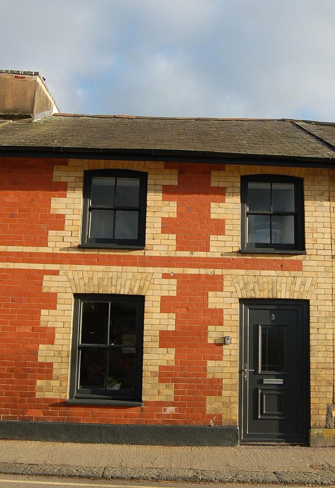 Ty Del - Beautiful Home In Tywyn Exterior photo