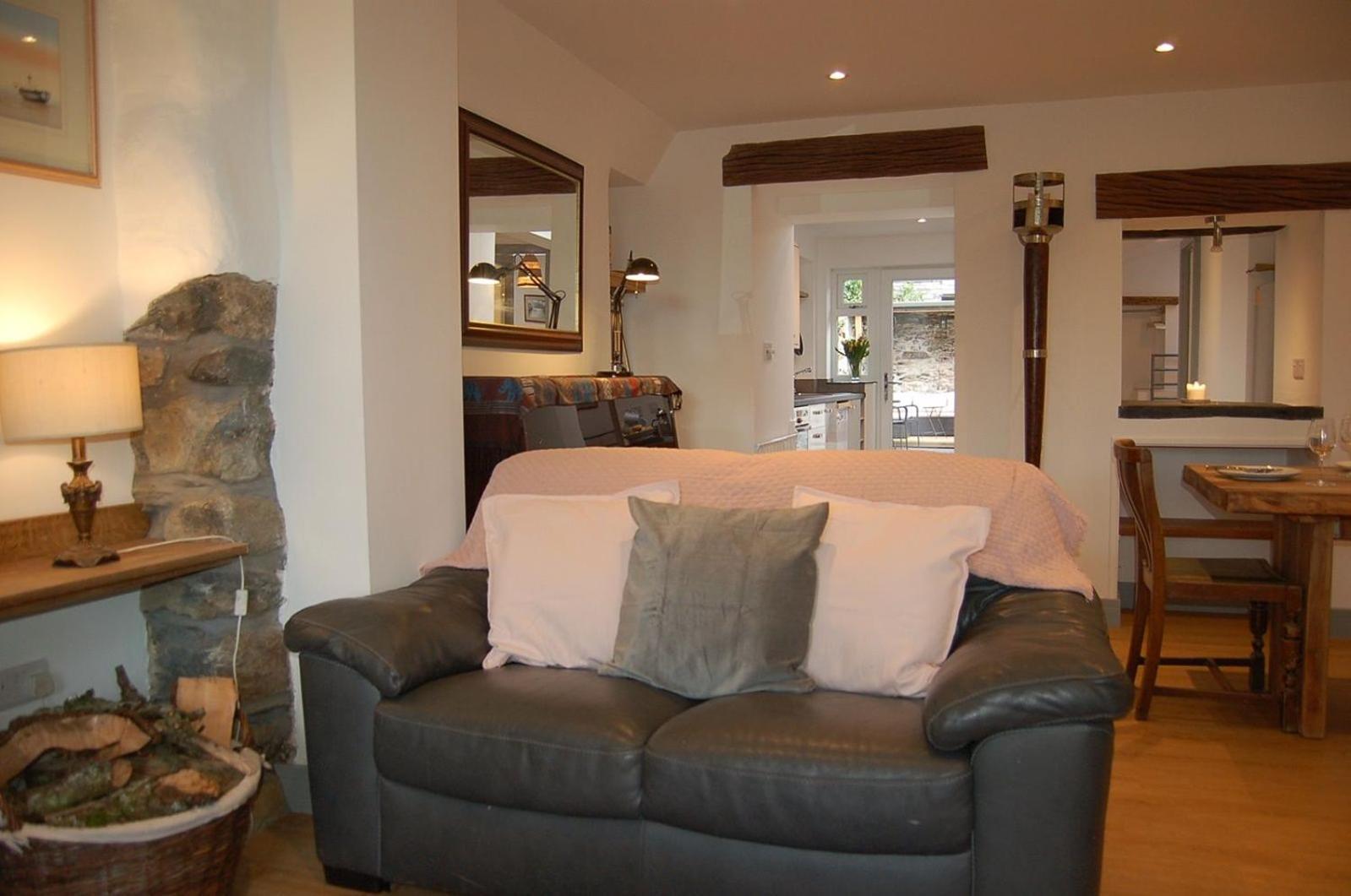 Ty Del - Beautiful Home In Tywyn Exterior photo
